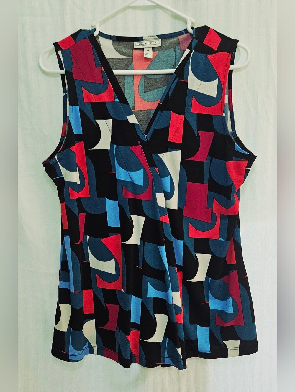 Dana Buchman Tank - Multicolor Geometric V-Neck Polyester - Size M Medium